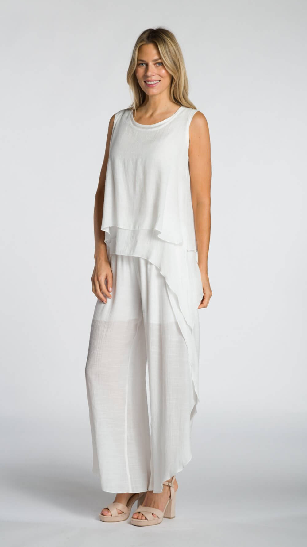 Sleeveless Round Neck Layered Tunic Top with Asymmetrical Hemline - Image 4