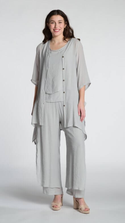 3/4 Sleeve V-Neck Button Front Cardigan with Asymmetrical Hemline