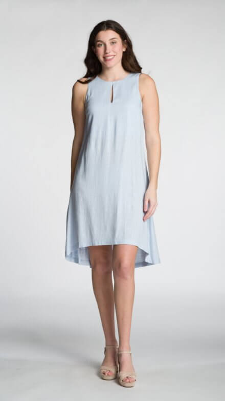 Sleeveless Crew Neck Midi Dress with Keyhole Neckline and High-Low Hem Design