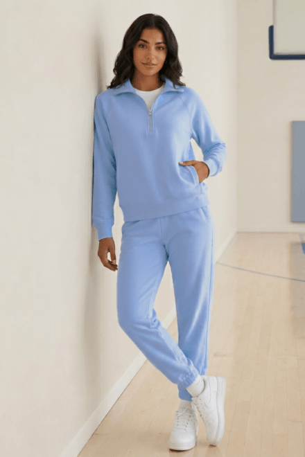 Long Sleeve 1/4 Zip Top with Collar and Pockets